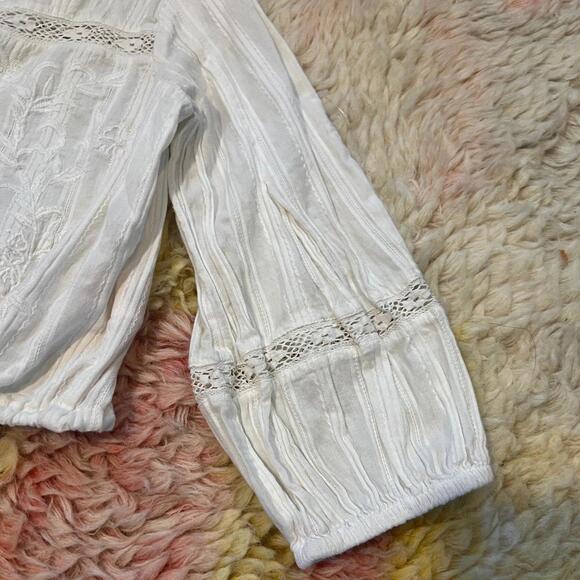 white boho lace cropped long sleeve top - Picture 6 of 7